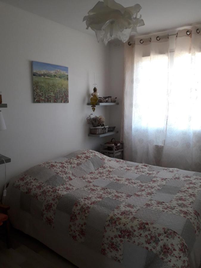 Chez Isa Apartment Massilly ภายนอก รูปภาพ